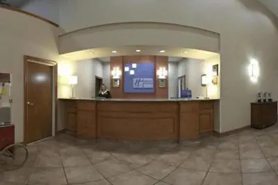 Photo 3 - Holiday Inn Express & Suites Forest by IHG