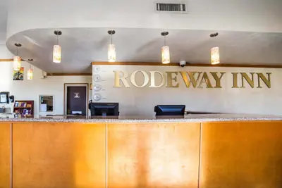 Photo 5 - Rodeway Inn at Lake Powell