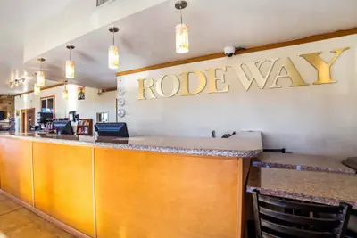 Photo 3 - Rodeway Inn at Lake Powell