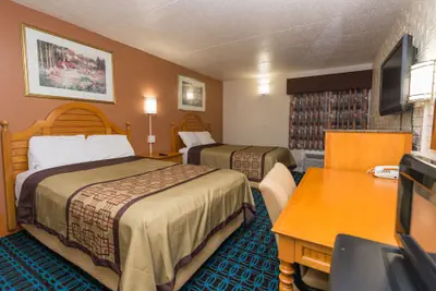 Photo 5 - Cambridge Inn