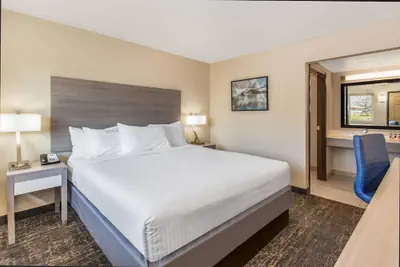 Photo 4 - Days Inn by Wyndham Merced / Yosemite Area