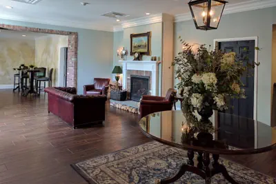 Photo 4 - The Century House Latham - North Albany, an Ascend Collection Hotel