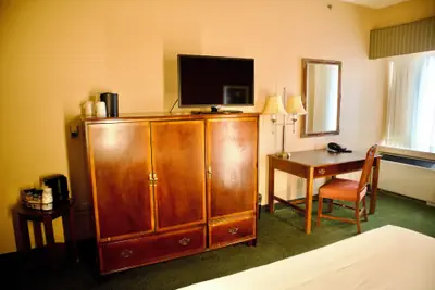 Photo 3 - Hotel Mead Resorts & Conventions Center