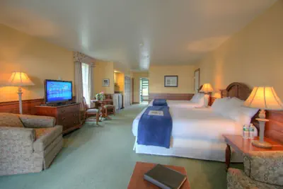 Photo 5 - Spruce Point Inn