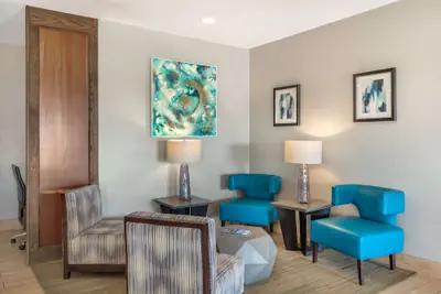 Photo 2 - Best Western Club House Inn & Suites