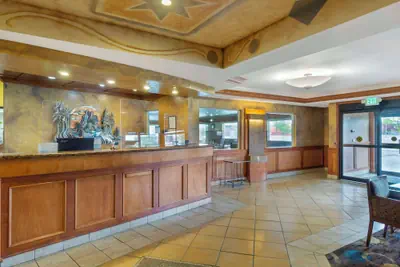 Photo 3 - Best Western Plus Ellensburg Hotel