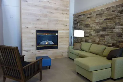 Photo 3 - Country Inn & Suites by Radisson, Mason City, IA