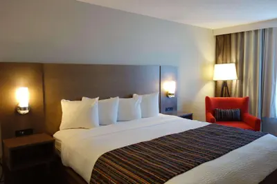 Photo 5 - Country Inn & Suites by Radisson, Mason City, IA
