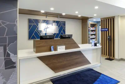 Photo 3 - Holiday Inn Express Hotel and Suites Marysville by IHG