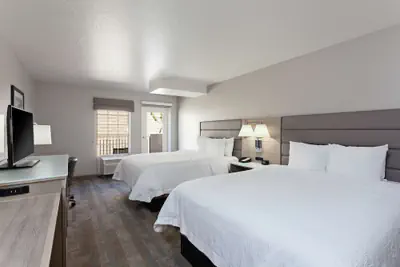 Photo 4 - Hampton Inn & Suites Hermosa Beach