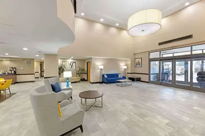 Photo 5 - Comfort Inn & Suites Arlington Heights - Schaumburg