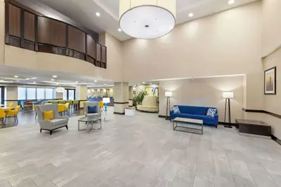 Photo 3 - Comfort Inn & Suites Arlington Heights - Schaumburg