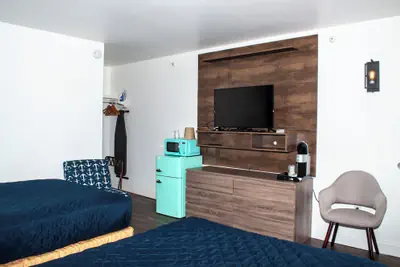 Photo 2 - Flagship Inn and Suites
