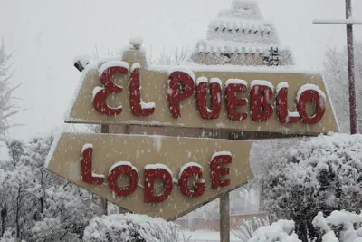 Photo 3 - El Pueblo Lodge