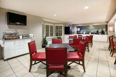 Photo 2 - Baymont Inn & Suites by Wyndham Braselton