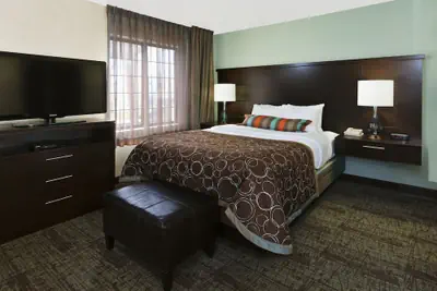 Photo 5 - Staybridge Suites South Springfield by IHG