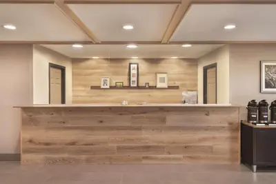 Photo 3 - Country Inn & Suites by Radisson, Pella, IA