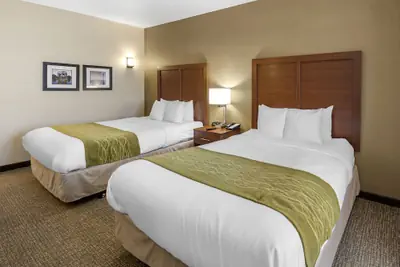 Photo 5 - The Atrium Hotel