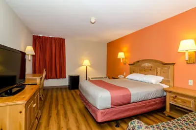 Photo 2 - Motel 6 Newark, DE