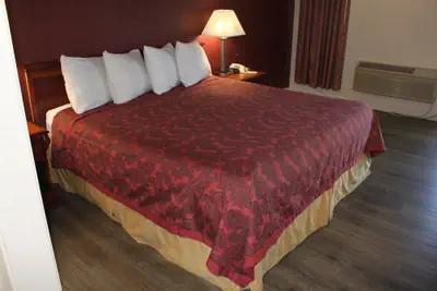 Photo 3 - Travel Inn - Buford/Mall of Georgia