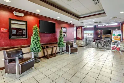 Photo 3 - Quality Inn & Suites Abingdon