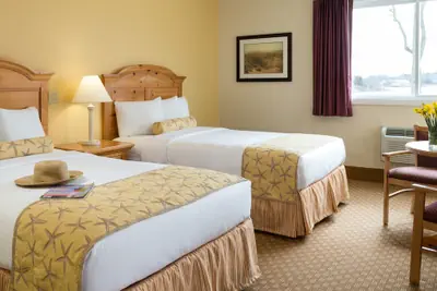 Photo 4 - Bayside Resort Hotel