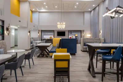 Photo 3 - Hampton Inn & Suites Agoura Hills