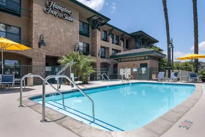 Photo 2 - Hampton Inn & Suites Agoura Hills