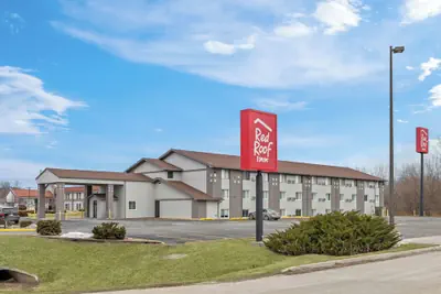 Photo 2 - Red Roof Inn Ames
