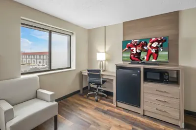Photo 5 - Red Roof Inn Ames
