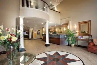 Photo 2 - Quality Inn & Suites, Near University