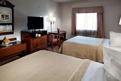 Photo 5 - Quality Inn & Suites, Near University