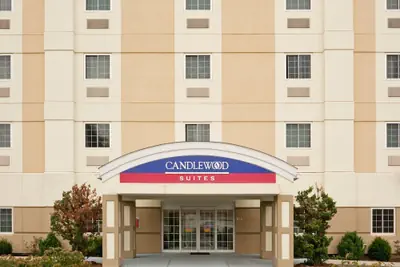 Photo 2 - Candlewood Suites West Springfield by IHG