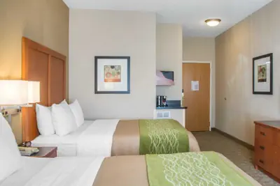 Photo 4 - Comfort Inn & Suites West Chester - North Cincinnati