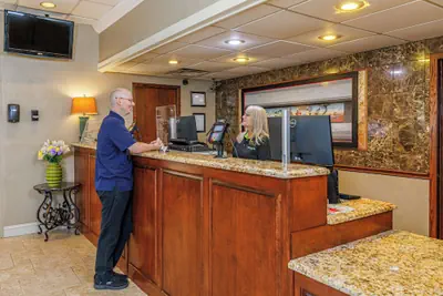Photo 4 - Northwest Inn