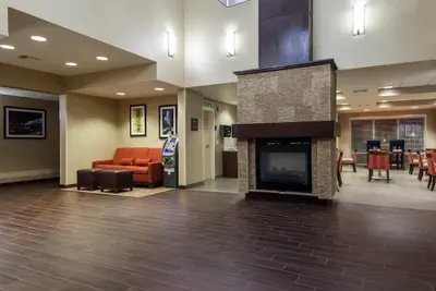 Photo 5 - Comfort Suites Tulsa Central