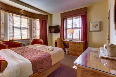 Photo 5 - Alexander Inn