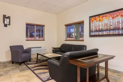 Photo 3 - Travelodge by Wyndham Loveland/Fort Collins Area