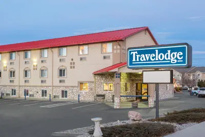 Photo 2 - Travelodge by Wyndham Loveland/Fort Collins Area