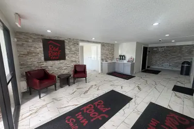Photo 3 - Red Roof Inn & Suites Hammond, IN
