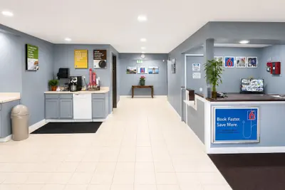 Photo 2 - Motel 6 Morehead, KY