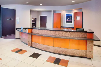 Photo 3 - Courtyard by Marriott Roanoke Airport
