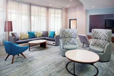 Photo 2 - Courtyard by Marriott Roanoke Airport