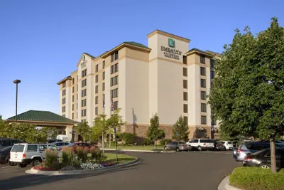 Photo 2 - Embassy Suites by Hilton Denver International Airport