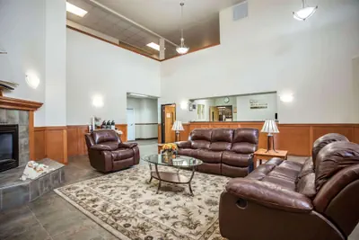 Photo 3 - Quality Inn & Suites Federal Way - Seattle