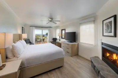 Photo 5 - Pelican Inn & Suites