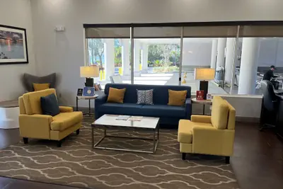Photo 3 - Comfort Suites Clearwater - Dunedin