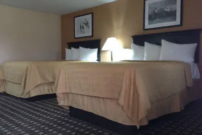 Photo 3 - Travelodge by Wyndham South Burlington