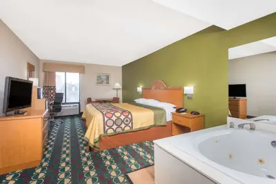 Photo 4 - Super 8 by Wyndham Spartanburg/I-26 Exit 22