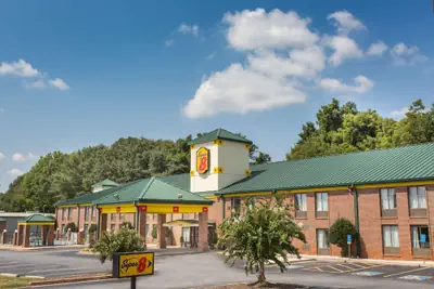 Photo 2 - Super 8 by Wyndham Spartanburg/I-26 Exit 22